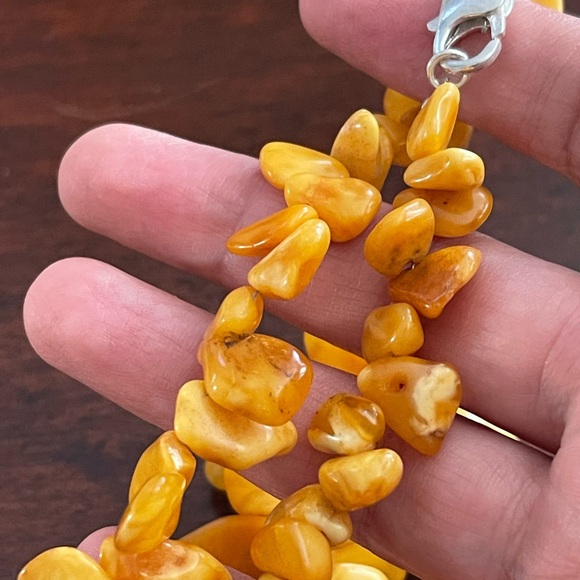 Natural unheated butterscotch Baltic amber bead sterling silver necklace - Picture 8 of 12